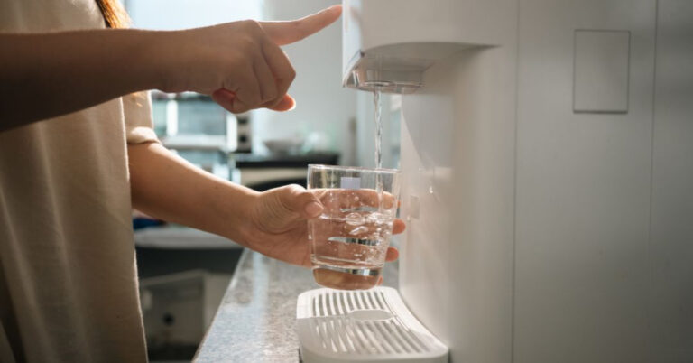 Conserto de Purificador de Água em Piracicaba | Assistência Perto de Mim agua sem controle de temperatura